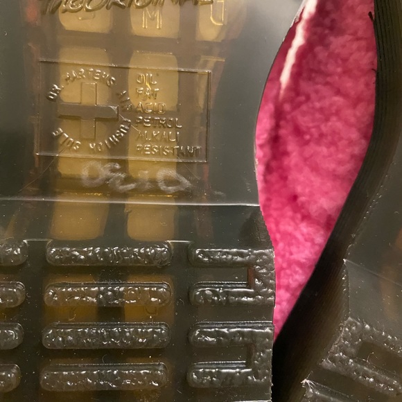 Dr Martens hot pink 1460 pascal size 6 woman’s boots - Picture 12 of 14